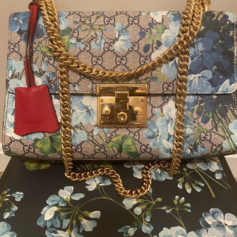 Gucci Shoulder Bag